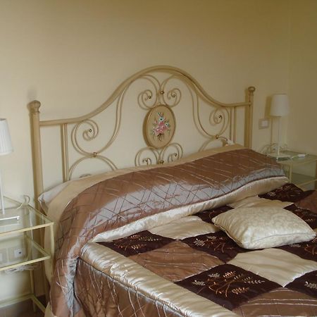 Le Casine Apartment กอร์โตนา ห้อง รูปภาพ