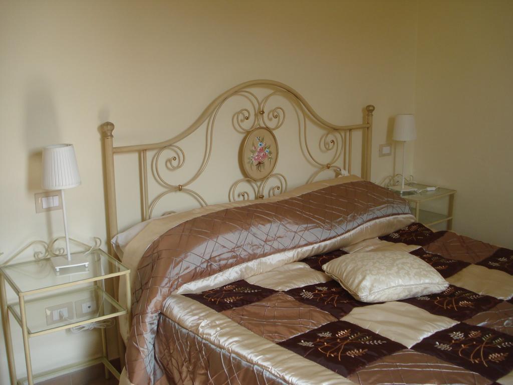 Le Casine Apartment กอร์โตนา ห้อง รูปภาพ