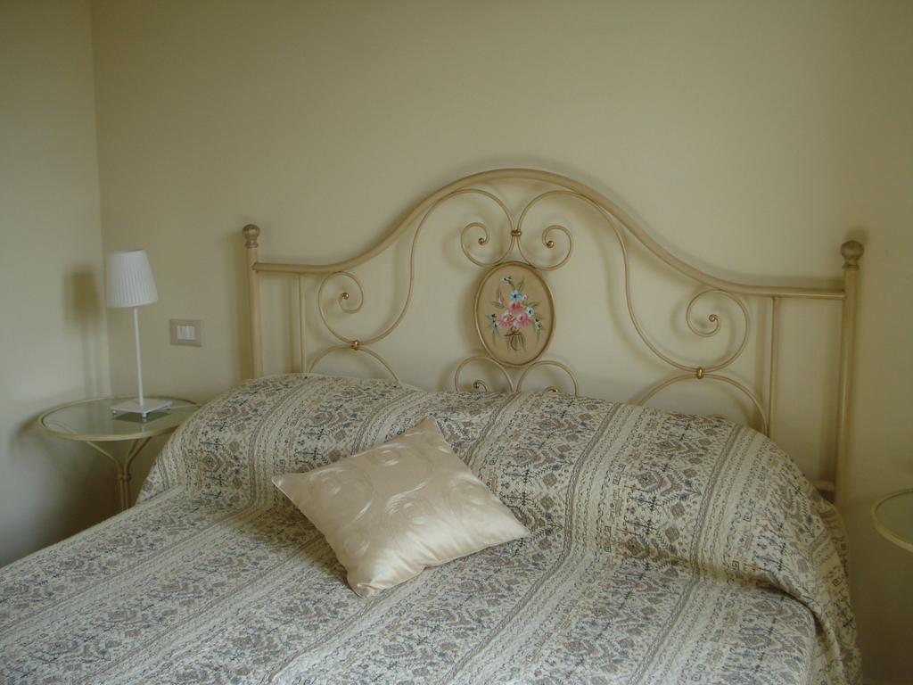 Le Casine Apartment กอร์โตนา ห้อง รูปภาพ